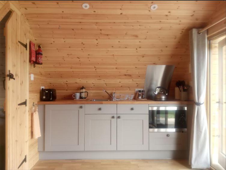 Cosy Cabins At Westfield Farm, Isle Of Wight Yarmouth  Exterior foto